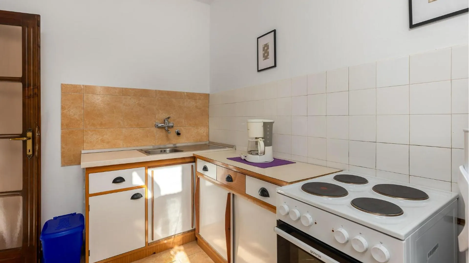 2 Bedroom Stunning Apartment In Banjol 0*,  Chorwacja